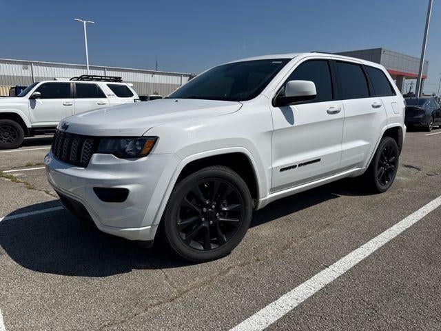 2020 Jeep Grand Cherokee Altitude 4x2