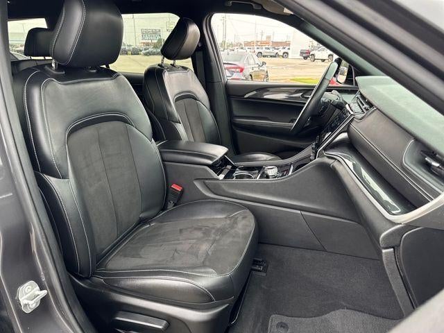 2022 Jeep Grand Cherokee L Altitude 4x2