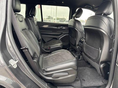 2022 Jeep Grand Cherokee L Altitude 4x2