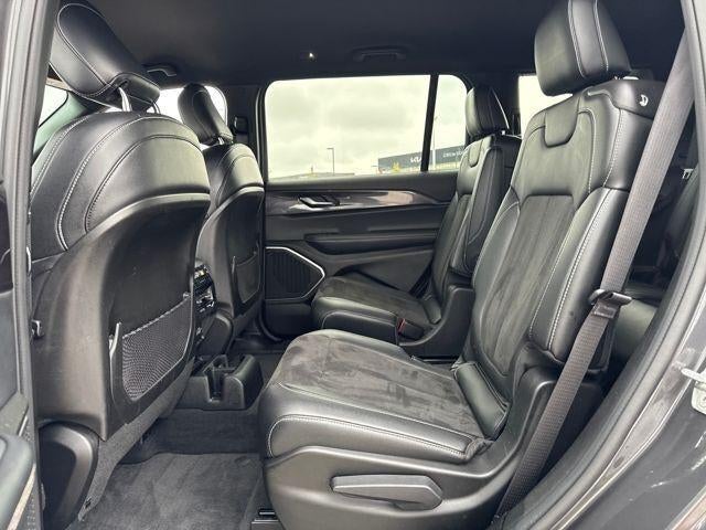 2022 Jeep Grand Cherokee L Altitude 4x2