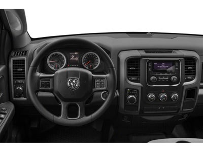 2015 RAM 1500 4WD Crew Cab 5.7 Ft Box Express
