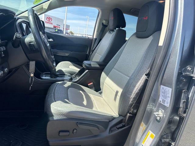 2022 GMC Canyon Crew Cab Short Box 4-Wheel Drive AT4 w/Leather