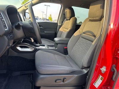 2024 Nissan Frontier Crew Cab 4x4 SV