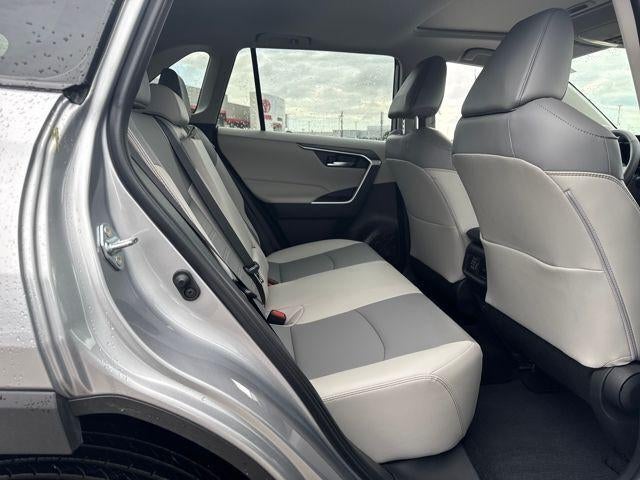 2025 Toyota RAV4 XLE Premium FWD (Natl)