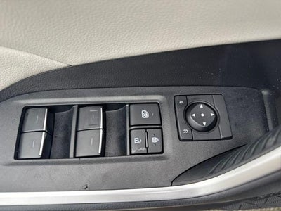 2025 Toyota RAV4 XLE Premium FWD (Natl)