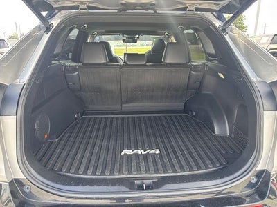 2022 Toyota RAV4 Hybrid XSE AWD (Natl)