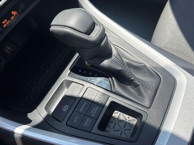 2025 Toyota RAV4 XLE AWD (Natl)