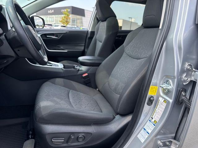 2021 Toyota RAV4 Hybrid XLE AWD (Natl)
