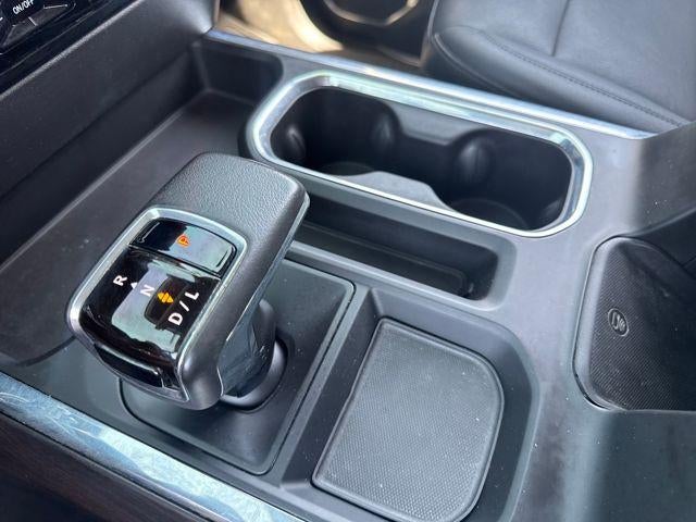 2022 GMC Sierra 1500 Crew Cab Short Box 4-Wheel Drive SLT