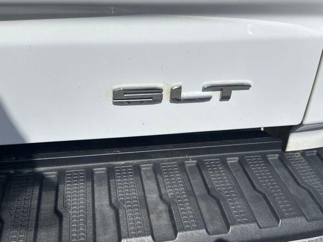 2022 GMC Sierra 1500 Crew Cab Short Box 4-Wheel Drive SLT