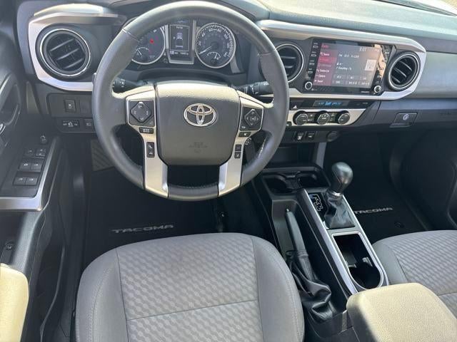 2022 Toyota Tacoma 2WD 2WD SR5 Double Cab 5' Bed V6 AT (GS)