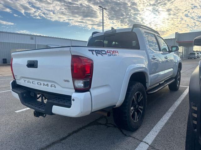 2017 Toyota Tacoma SR5 Double Cab 5' Bed V6 4x4 AT (GS)