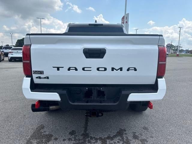 2025 Toyota Tacoma 4WD 4WD SR Double Cab 5' Bed MT (Natl)