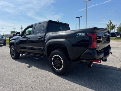 2025 Toyota Tacoma 4WD 4WD TRD Off Road Double Cab 5' Bed AT (Natl)