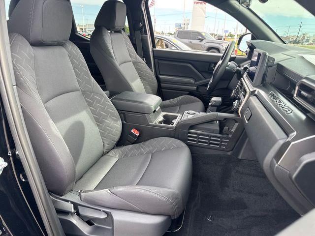 2025 Toyota Tacoma 2WD 2WD SR5 Double Cab 5' Bed AT (SE)
