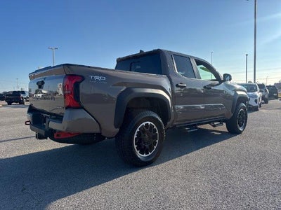 2026 Toyota Tacoma 4WD 4WD TRD Off Road Hybrid Double Cab 5' Bed AT (Natl)
