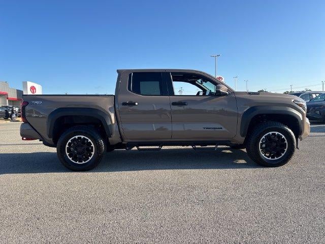 2026 Toyota Tacoma 4WD 4WD TRD Off Road Hybrid Double Cab 5' Bed AT (Natl)