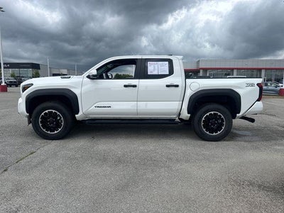 2025 Toyota Tacoma 4WD 4WD TRD Off Road Hybrid Double Cab 5' Bed AT (Natl)
