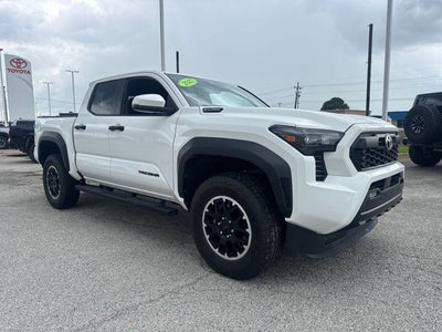 2025 Toyota Tacoma 4WD 4WD TRD Off Road Hybrid Double Cab 5' Bed AT (Natl)