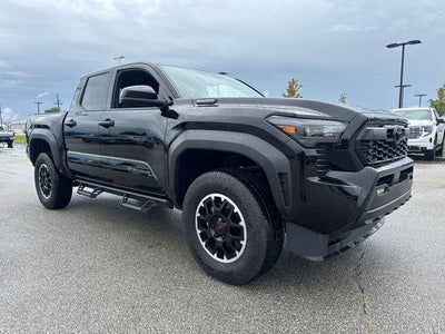 2026 Toyota Tacoma 4WD 4WD TRD Off Road Hybrid Double Cab 5' Bed AT (Natl)