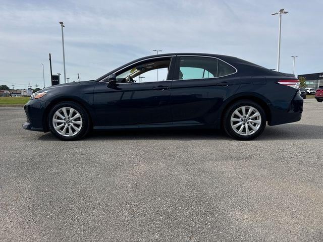 2019 Toyota Camry LE Auto (SE)