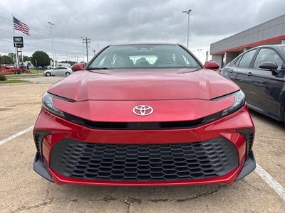 2025 Toyota Camry SE (SE)