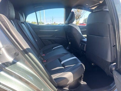 2025 Toyota Camry SE (SE)