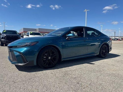 2025 Toyota Camry SE (SE)