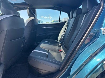 2025 Toyota Camry SE (SE)