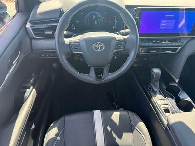 2025 Toyota Camry SE (SE)