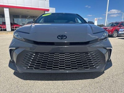 2025 Toyota Camry SE (SE)