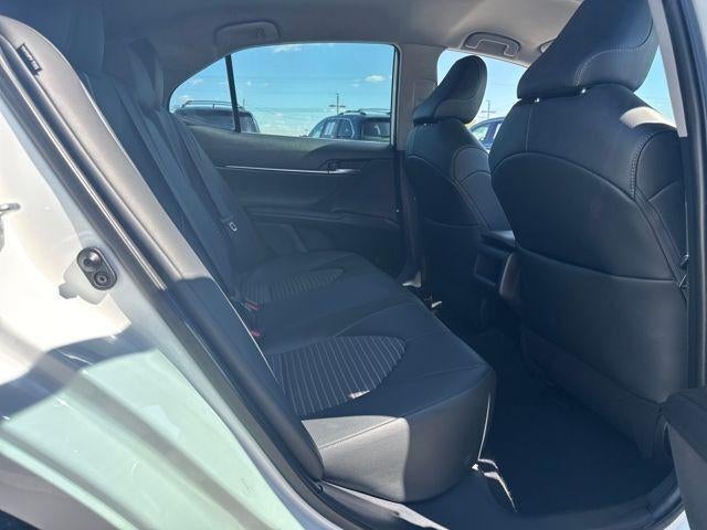 2023 Toyota Camry SE Auto (SE)