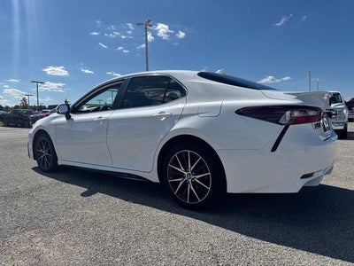2023 Toyota Camry SE Auto (SE)