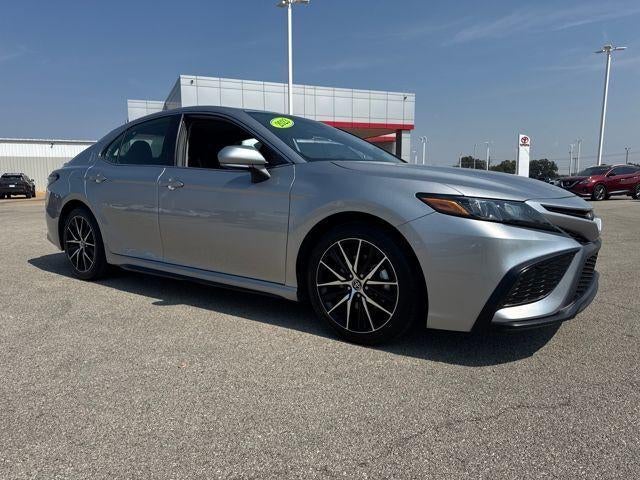 2023 Toyota Camry SE Auto (SE)