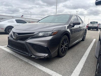 2023 Toyota Camry SE Auto (SE)