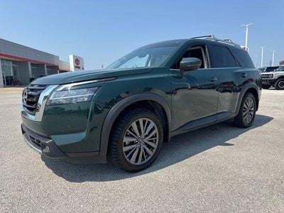 2022 Nissan Pathfinder SL 2WD