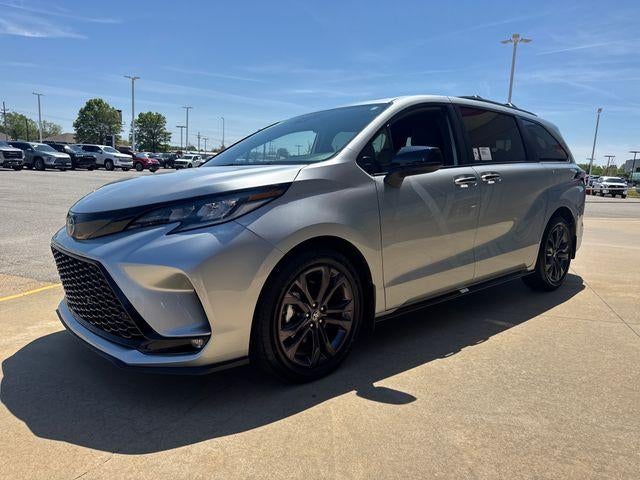 2025 Toyota Sienna XSE FWD 7-Passenger (Natl)