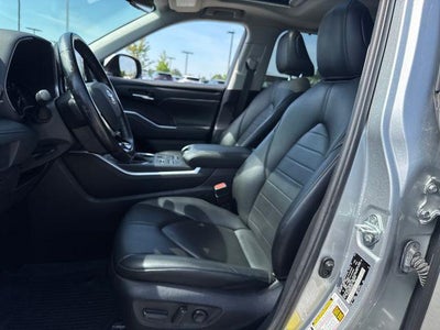 2021 Toyota Highlander XLE AWD (Natl)