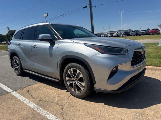 2021 Toyota Highlander XLE AWD (Natl)
