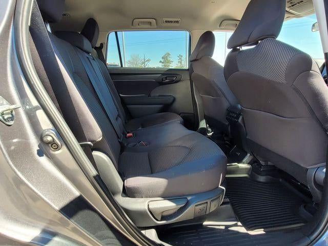 2023 Toyota Highlander LE FWD (GS)