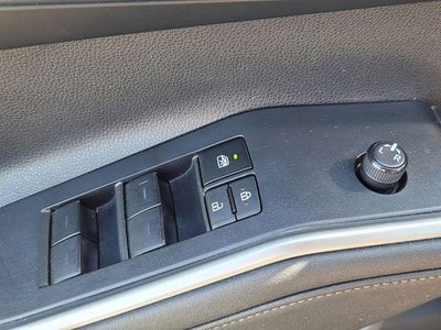 2023 Toyota Highlander LE FWD (GS)