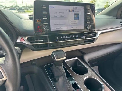 2023 Toyota Sienna XLE FWD 8-Passenger (Natl)