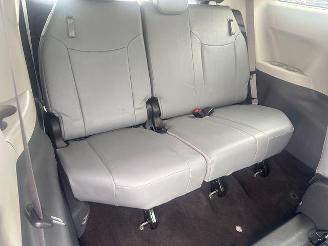 2024 Toyota Sienna XLE FWD 8-Passenger (Natl)