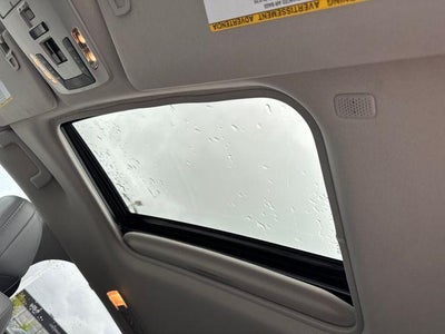 2024 Toyota Sienna XLE FWD 8-Passenger (Natl)