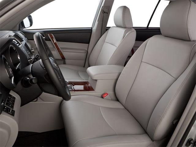 2013 Toyota Highlander FWD 4dr V6 SE (Natl)