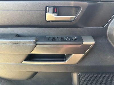 2023 Toyota Tundra 4WD 4WD SR5 CrewMax 5.5' Bed (SE)