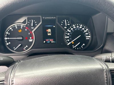 2025 Toyota Tundra 4WD 4WD SR5 CrewMax 5.5' Bed (SE)