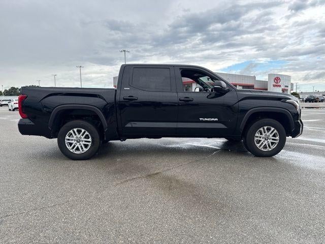 2025 Toyota Tundra 4WD 4WD SR5 CrewMax 5.5' Bed (SE)