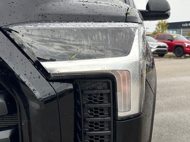 2025 Toyota Tundra 4WD 4WD SR5 CrewMax 5.5' Bed (SE)