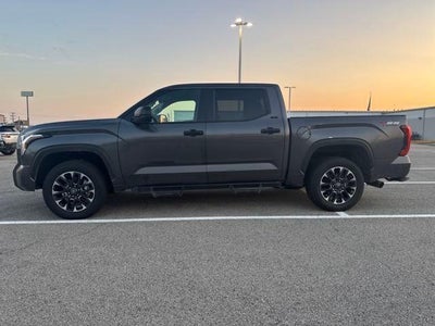 2024 Toyota Tundra 4WD 4WD SR5 CrewMax 5.5' Bed (SE)